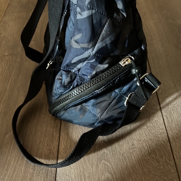 Backpack - Picture 3 of 3